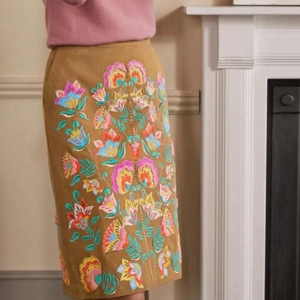 Boden Caitlin Embroidered Pencil Skirt in Camel Brown Cotton Cottage Core